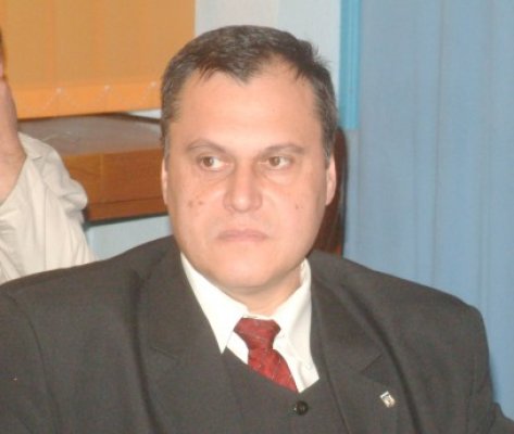 Nicolaescu, mandatat la conducerea Secretariatului de Stat pentru Problemele Revoluţionarilor